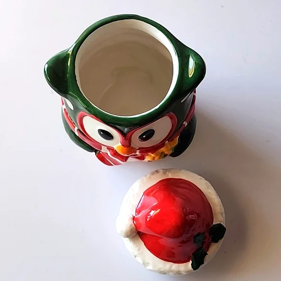 NWT, David's Cookies Christmas Ceramic Cookie Jar. Owl Design. - Picture 8 of 15